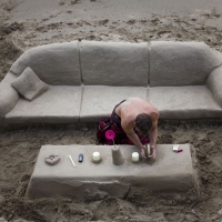 sofá de arena