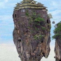 casa sobre roca