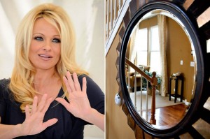 Pamela Anderson tiene fobia a los espejos