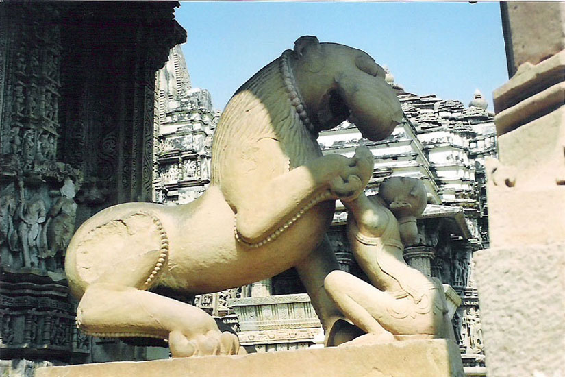 mahesh-khajuraho-temple-western-photo