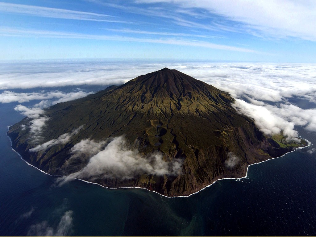 Tristan da Cunha - Overhead