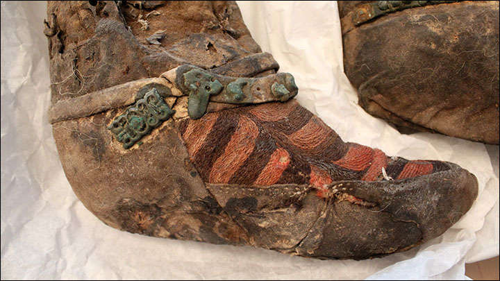 Recuerdas la momia con zapatillas Los arqueólogos las han restaurado nada!