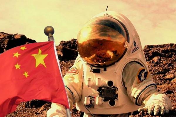 A Pekín le interesa ser los primeros en enviar un astronauta al planeta rojo.