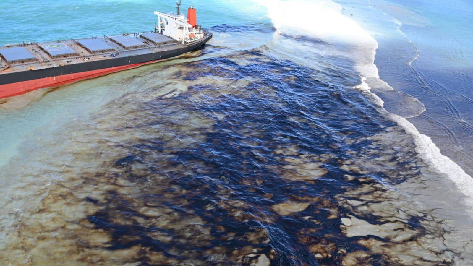isla Mauricio - derrame de petroleo