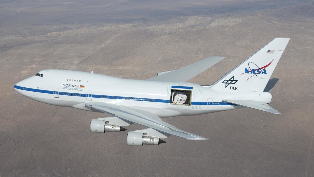 SOFIA, el observatorio móvil, permite inéditas observaciones desde un Boeing modificado.