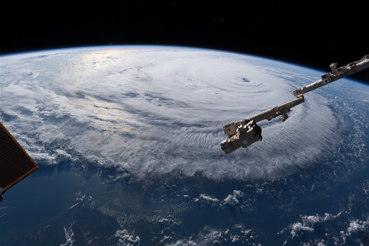 ¿Cuál es el origen del nombre de los huracanes? En la imagen, un huracán de categoría 4.