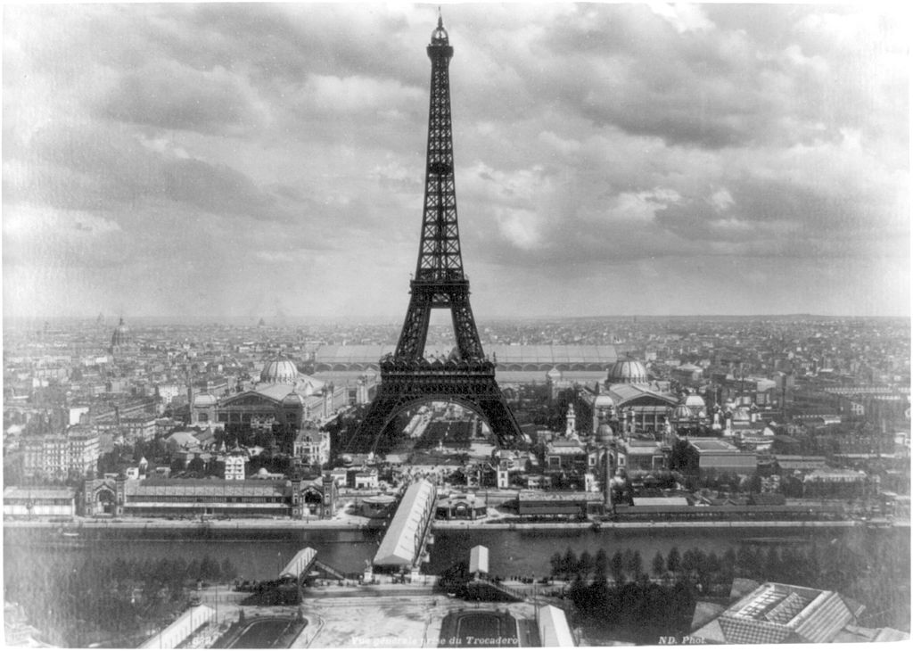 La torre Eiffel debió durar 20 años, pero llegó para quedarse.