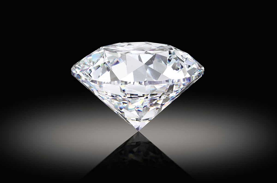 Los diamantes artificiales serán más duros que los naturales. ¿Cuál te comprarías?