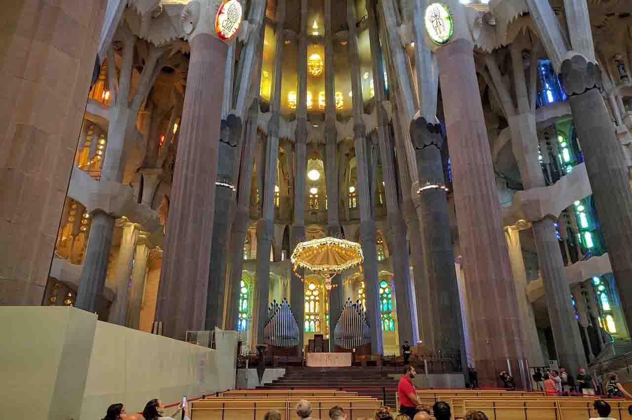 interior de La Sagrada Familia