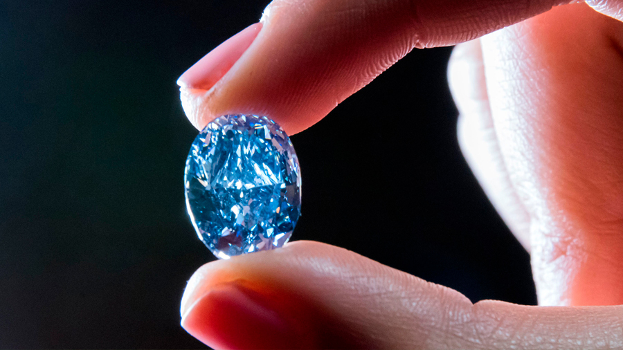 Los enigmáticos diamantes azules le debn su color al Boro.