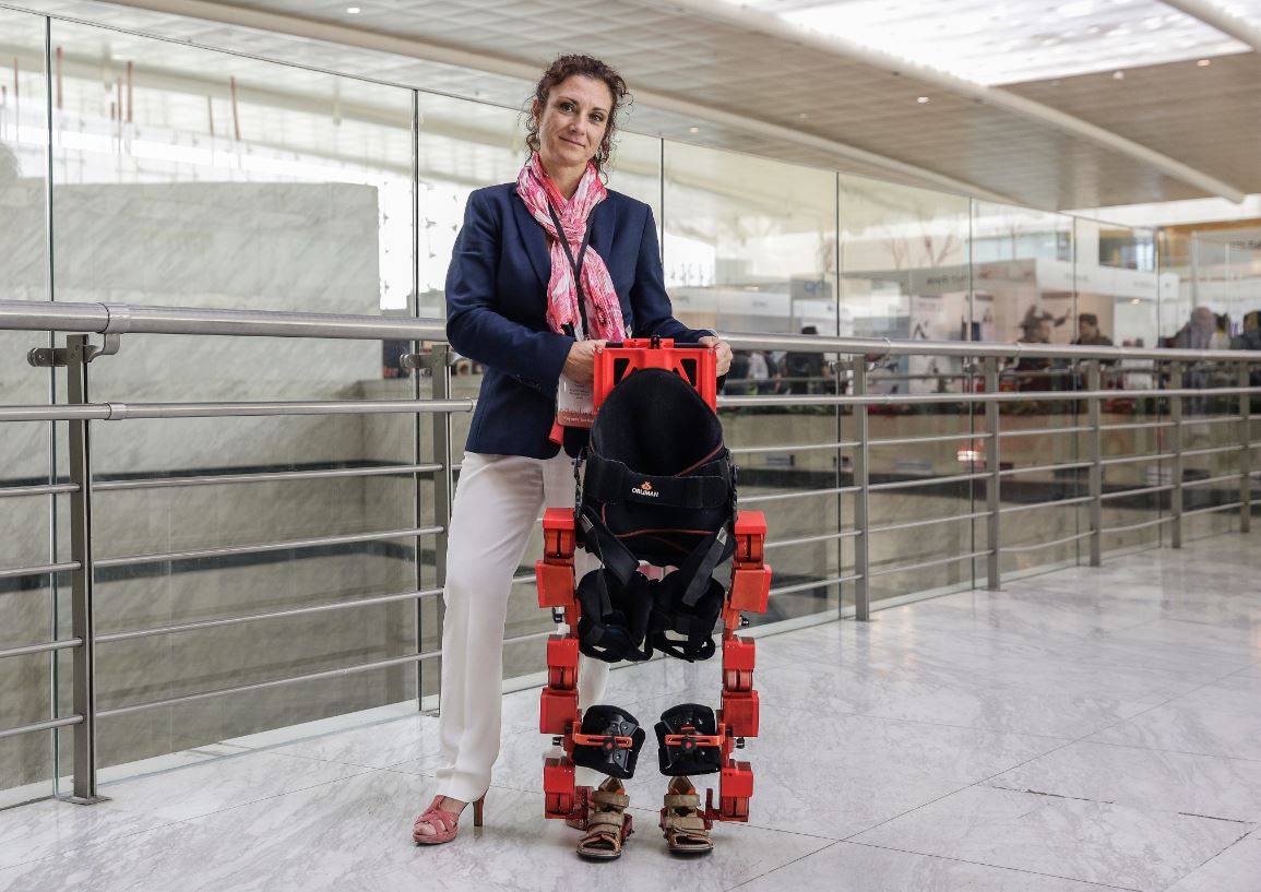 El pionero exoesqueleto para niños se adapta a cada niño.