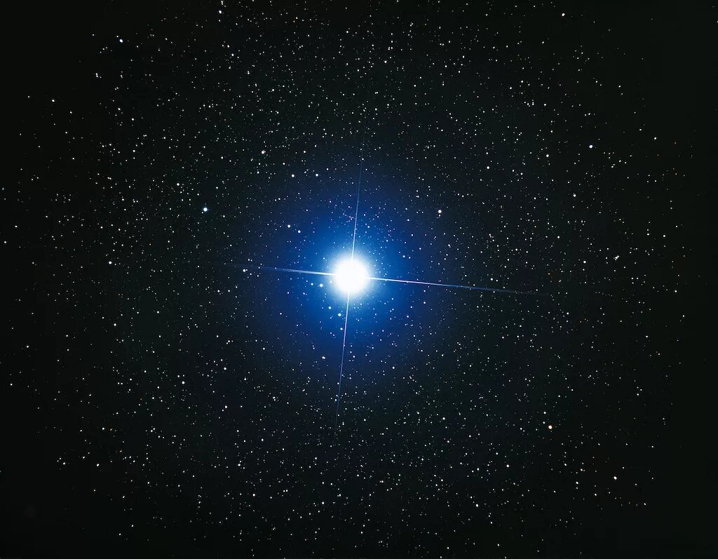 Sirius, la estrella que domina la noche.