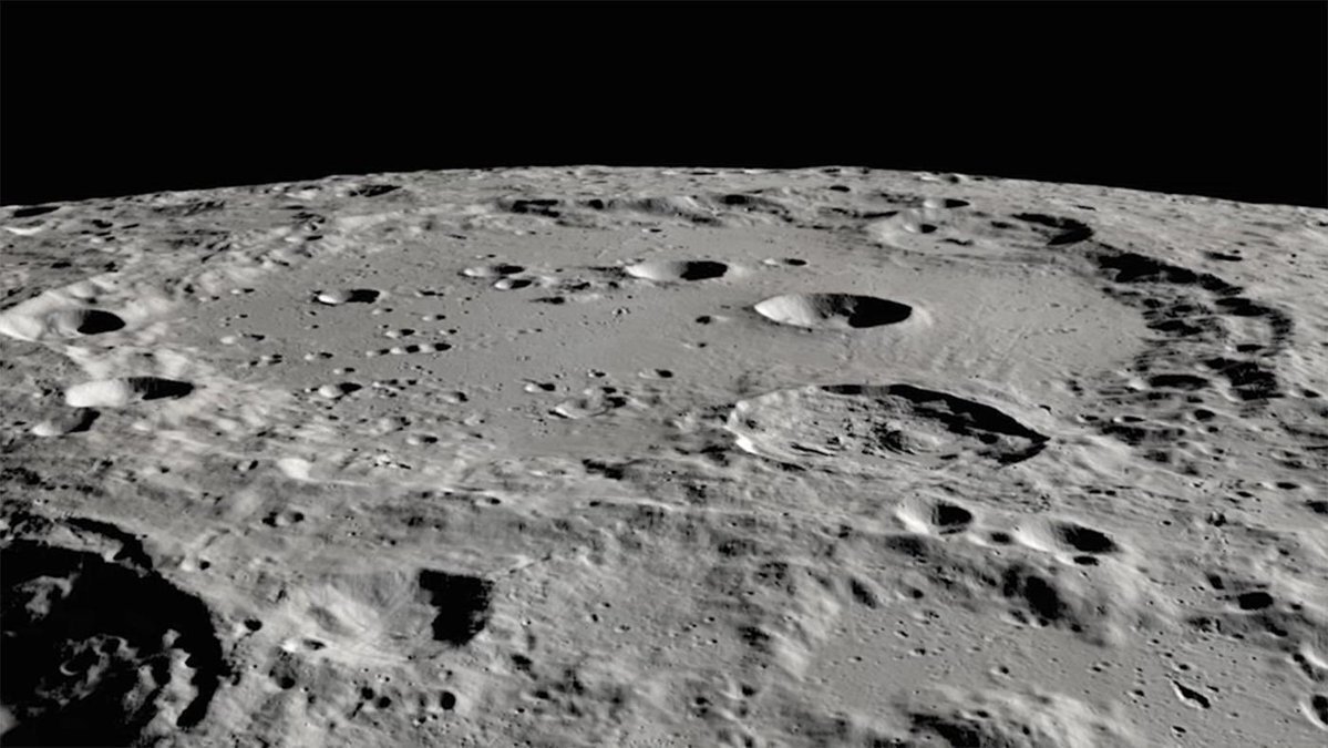 El bombardeo incesante de meteoritos le dio su forma a esta atmósfera.