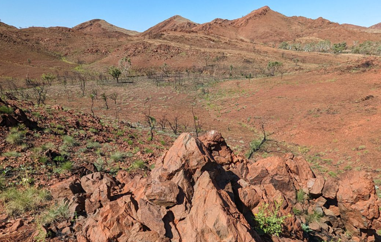 El cráter de impacto más antiguo formó la Tierra y está en Australia.