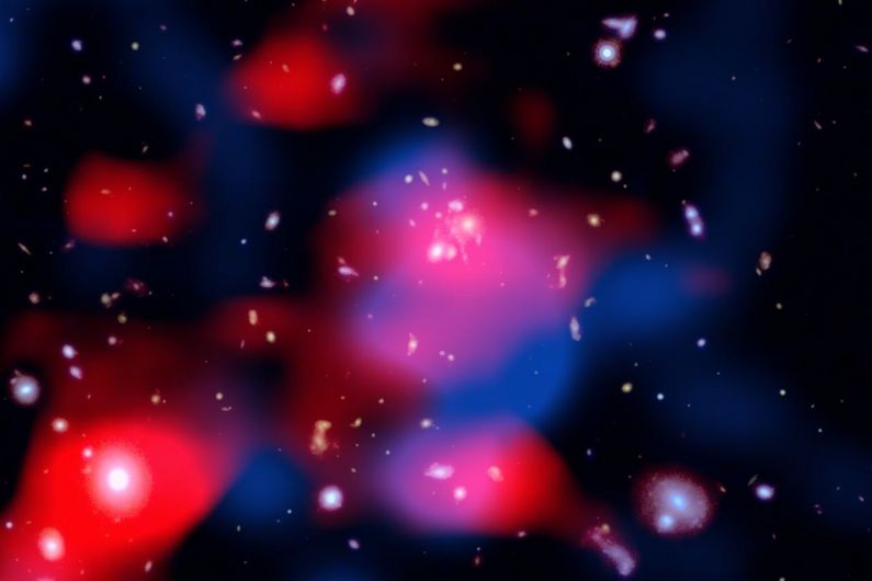La formación del universo primitivoLa formación del universo primitivo se vislumbra a través de un halo cósmico.