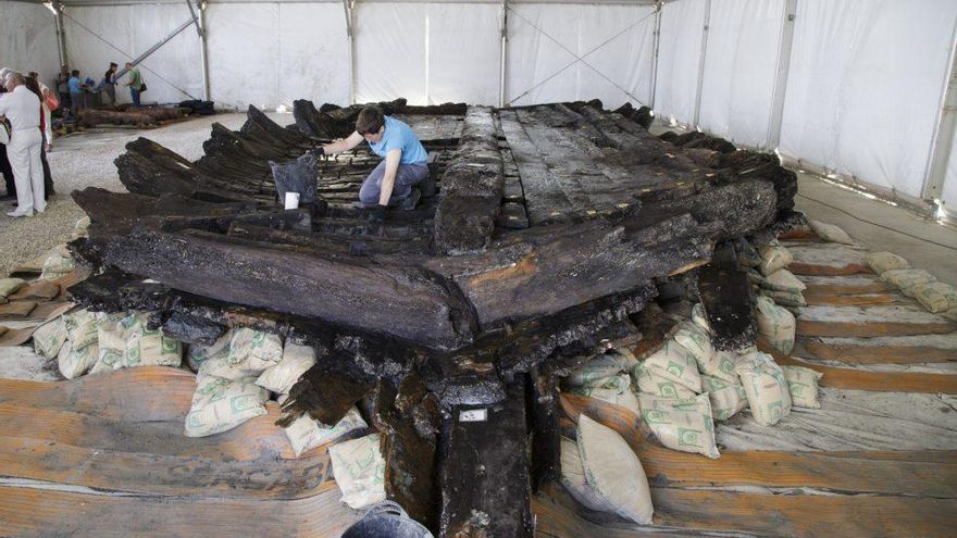 La nave hundida en Cádiz hace 4 siglos muestra sus tesoros.