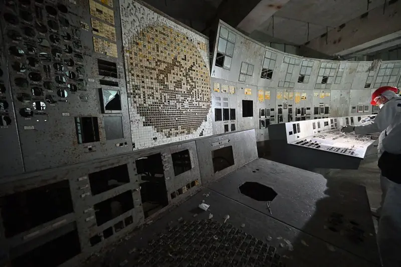 Un equipo debe realizar inspecciones dentro del lugar radioactivo