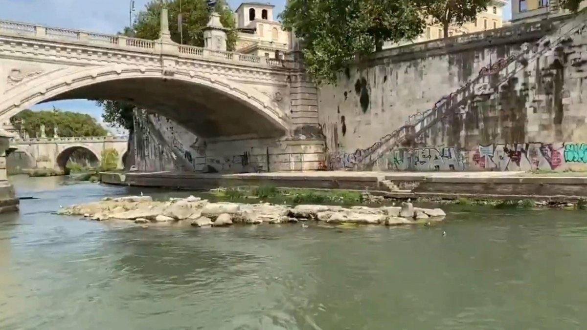 El nivel del río está en bajos históricos.