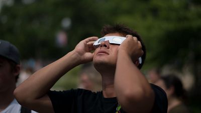 Podría ocasionar problemas a la retina si no se toman precauciones.